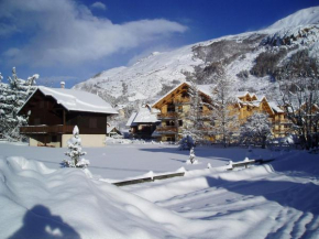  Apartment in Chalet Chamoissiere  Ле-Монетье-Ле-Бен
